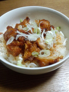 鶏辛丼(唐揚げ丼)-レシピのメイン写真