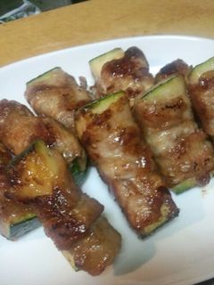 すき焼きのタレでズッキーニの肉巻き-レシピのメイン写真