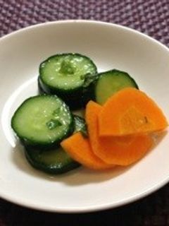 簡単に☆きゅうりと人参の漬物-レシピのメイン写真