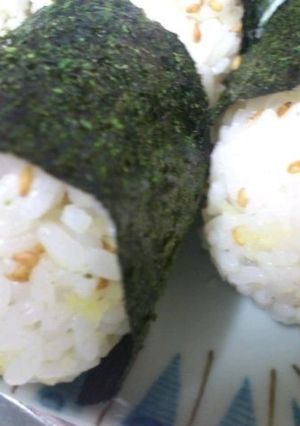 失敗 たくあん入りおにぎり-レシピのメイン写真