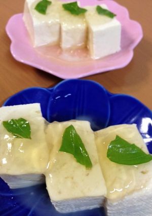 20歳の梅酒ジュレのせ冷奴□果莉那豆腐-レシピのメイン写真