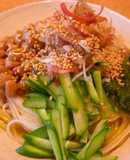 蒟蒻麺＋で具だくさんヘルシー冷うどん！