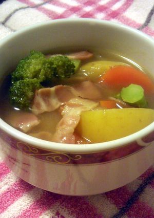 ベーコンとごろごろ野菜のスープ-レシピのメイン写真