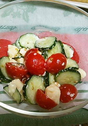 ゴーダチーズとトマトと胡瓜のサラダ-レシピのメイン写真