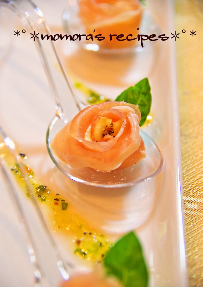 花おつまみ♡生ハムとクリチの薔薇♬簡単-レシピのメイン写真