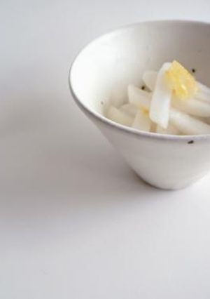 箸が進む♪ちょっと甘めの大根漬け-レシピのメイン写真