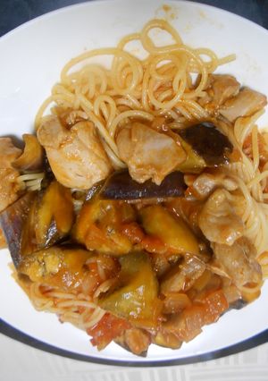 茄子と鶏肉のトマト煮込み風パスタ-レシピのメイン写真