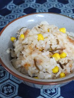 塩昆布で♪ ツナ&コーンの炊き込みご飯-レシピのメイン写真