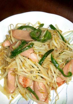 モヤシと魚肉ソーセージの牡蠣油＆マヨ炒め-レシピのメイン写真
