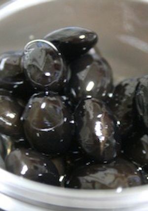 保温ポット様々。黒豆の煮物♪-レシピのメイン写真