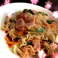 ★サッポロ一番塩ラーメンで焼きそば★-レシピのメイン写真