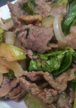 決め手はセロリの葉☆牛肉のオイスター炒め-レシピのメイン写真