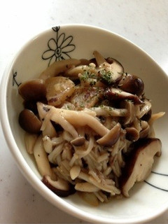 *きのこのにんにく炒め*-レシピのメイン写真