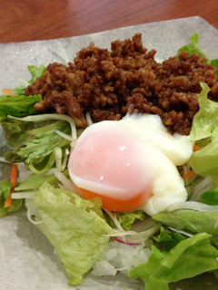 肉味噌サラダ丼-レシピのメイン写真