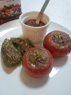 トマトとピーマンの肉詰め-レシピのメイン写真