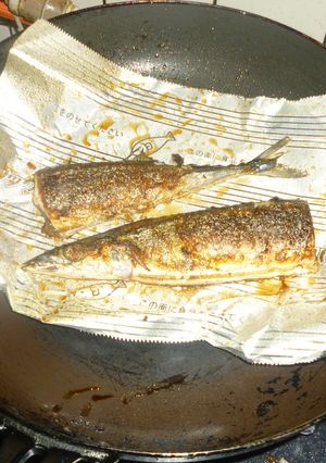 パパのフライパンで焼きサンマ③-レシピのメイン写真