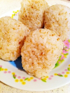 トリプル胡麻おむすび-レシピのメイン写真