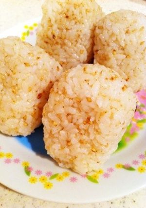 トリプル胡麻おむすび-レシピのメイン写真