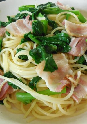 つる菜とベーコンのパスタ-レシピのメイン写真