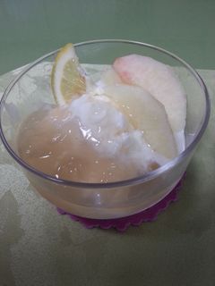 フローズンヨーグルト桃ジュレ添え-レシピのメイン写真