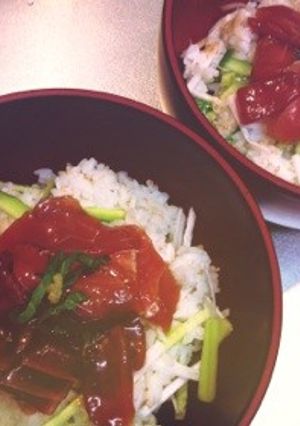 まぐろと千切り野菜のお刺身丼-レシピのメイン写真