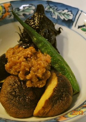 簡単♪ 茄子・椎茸・オクラの肉みそ添え-レシピのメイン写真