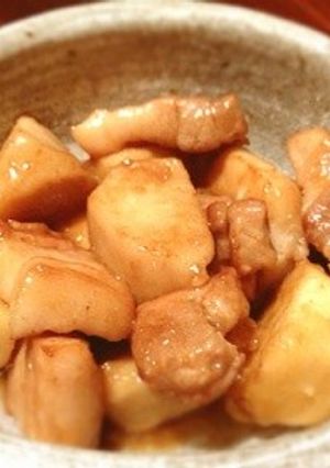 フライパンで！こっくり里芋と豚バラの煮物-レシピのメイン写真