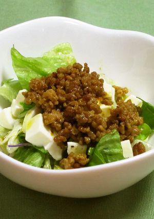 野菜サラダ★豚挽肉のカレードレッシング-レシピのメイン写真