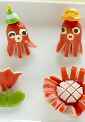 赤ウィンナータコ・花飾り♪夏キャラ弁当-レシピのメイン写真