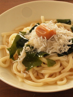 簡単☆冷たい梅しらすうどん♪-レシピのメイン写真
