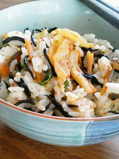 リメイク♪ひじき煮とキムチの混ぜご飯-レシピのメイン写真
