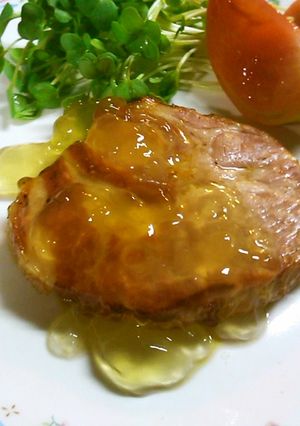 Carina梅酒ジュレ onハムステーキ-レシピのメイン写真