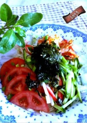 夏バテサヨナラ☆キムチのっけ韓国風素麺-レシピのメイン写真