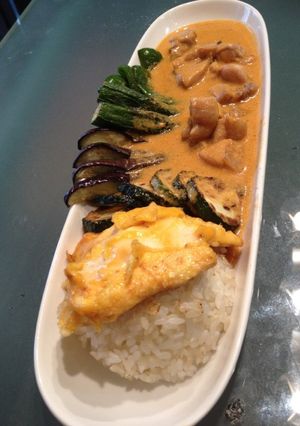 夏野菜de無印レッドカレー☆OMU-レシピのメイン写真