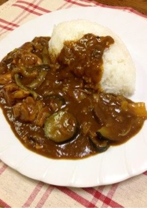 夏野菜・鶏もも肉で☆ラタトゥイユカレー-レシピのメイン写真