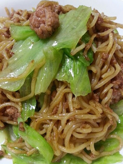 *簡単!レタスと豚挽肉で♪焼きそば*-レシピのメイン写真