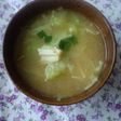 キャベツとえのきの味噌汁