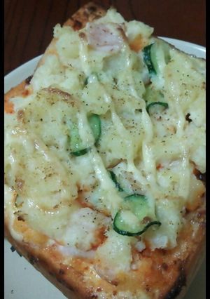 ラー油でピリッと☆ポテトサラダトースト-レシピのメイン写真