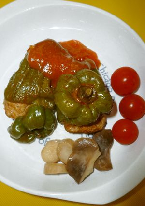 丸ごとピーマンの肉詰めケチャップ煮♥-レシピのメイン写真