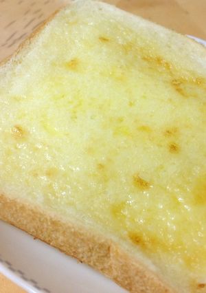 スキムミルクシュガートースト-レシピのメイン写真