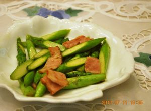 簡単♪　茹でずに炒めるアスパラベーコン-レシピのメイン写真