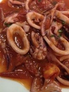 ワインのお供にトマトとイカのソテー-レシピのメイン写真