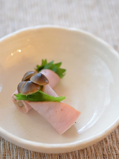 お弁当に♪しめじと紫蘇のハム巻き-レシピのメイン写真