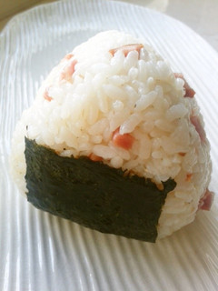 おにぎり:ベーコンクリームチーズ-レシピのメイン写真