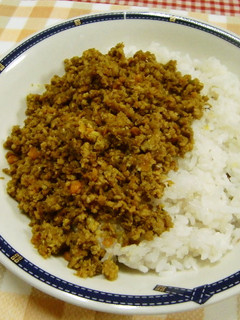 ★冷凍保存の餃子の具でドライカレーです♪-レシピのメイン写真