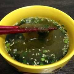 รูปของ 俺の沼 (とろろ昆布入りスープ)