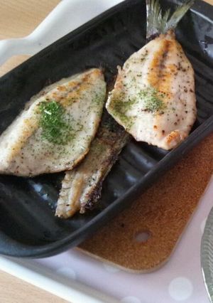三枚下ろし全部使用☆アジの塩焼き-レシピのメイン写真
