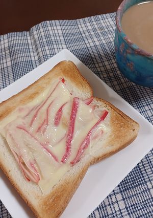 簡単！かにかまチーズトースト-レシピのメイン写真