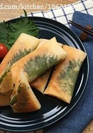 大葉がアクセント☆カルツォーネ春巻-レシピのメイン写真