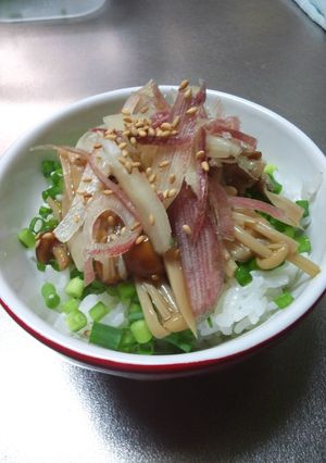 夏にピッタリあっさり簡単なめたけ丼♪-レシピのメイン写真